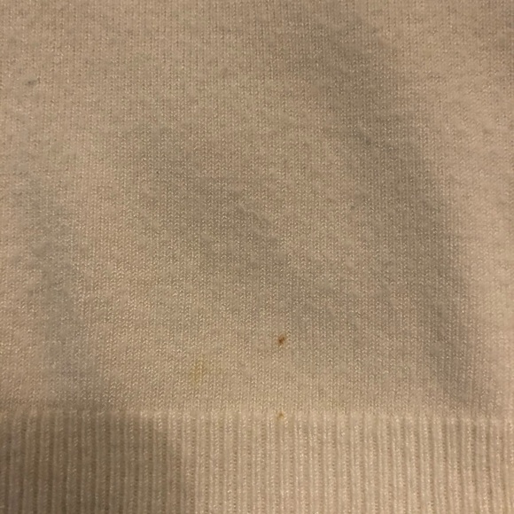 Classic white sweater - Picture 2 of 4